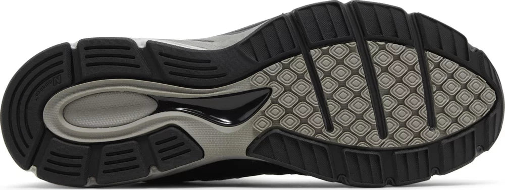 990v4 Made in USA Black Silver