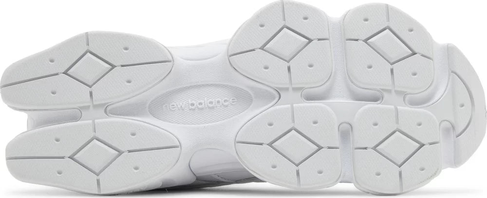 9060 Triple White