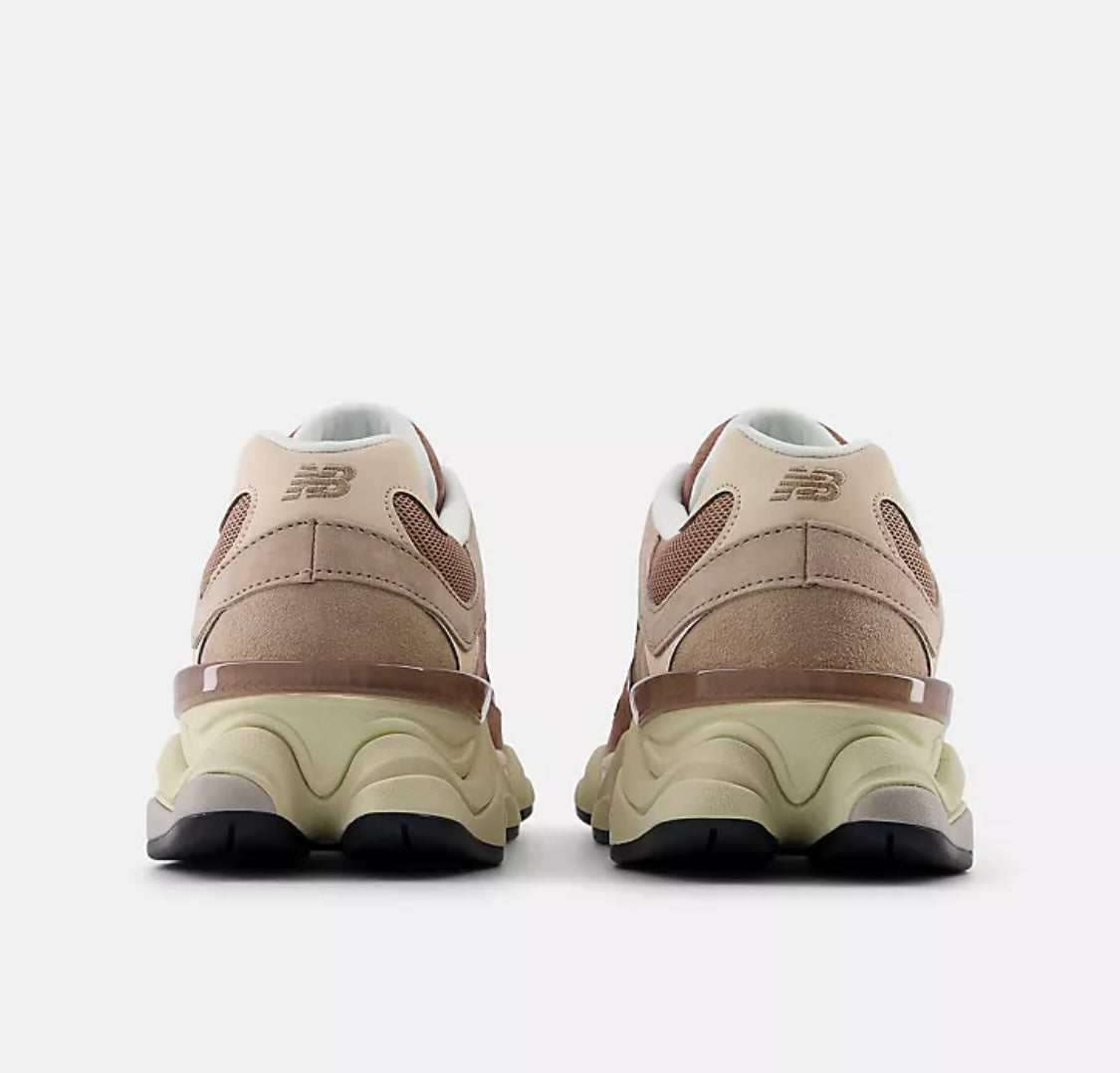 New balance Sparrow with flat taupe and vintage rose