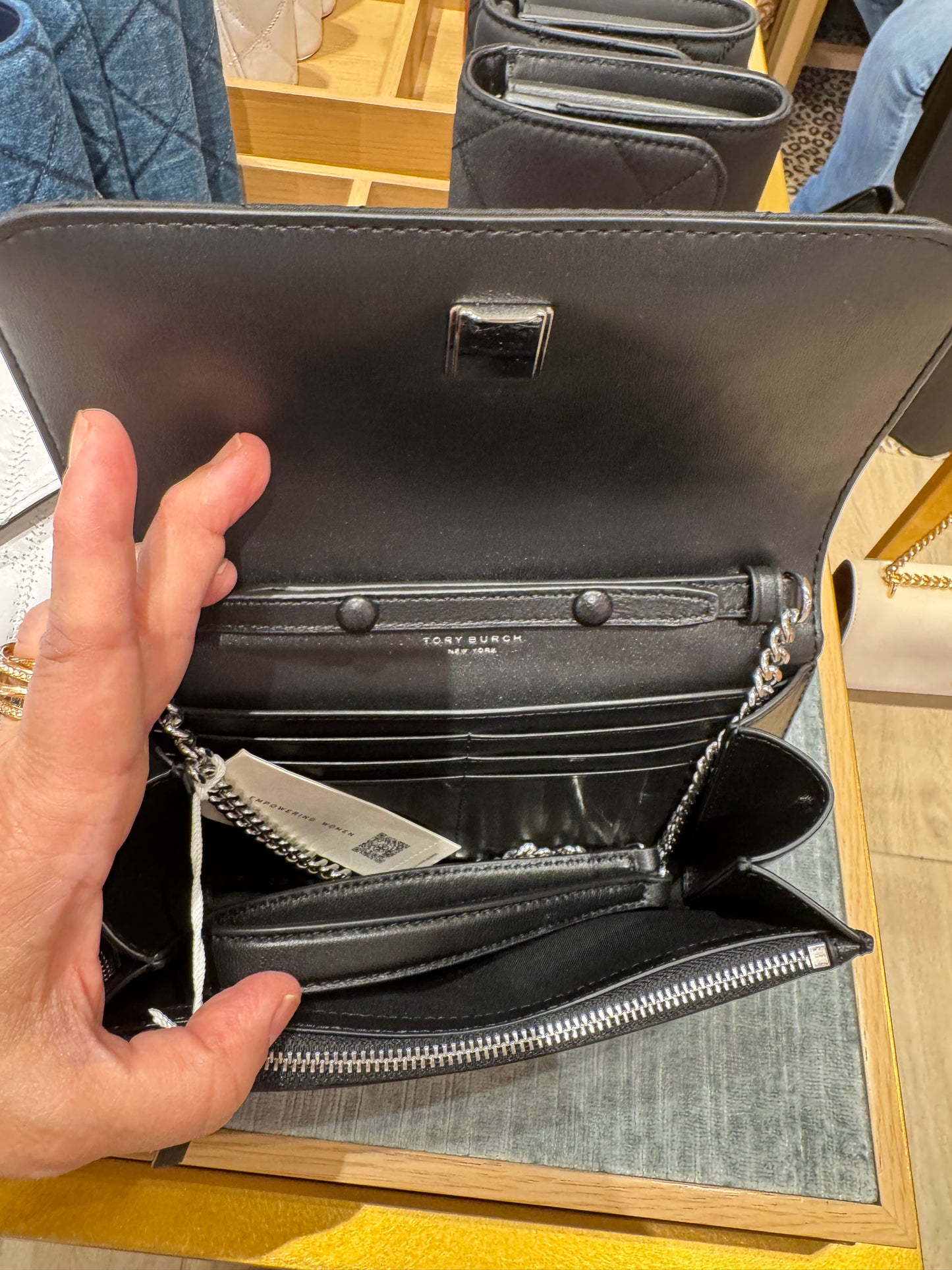 Willa Cuzdan crossbody