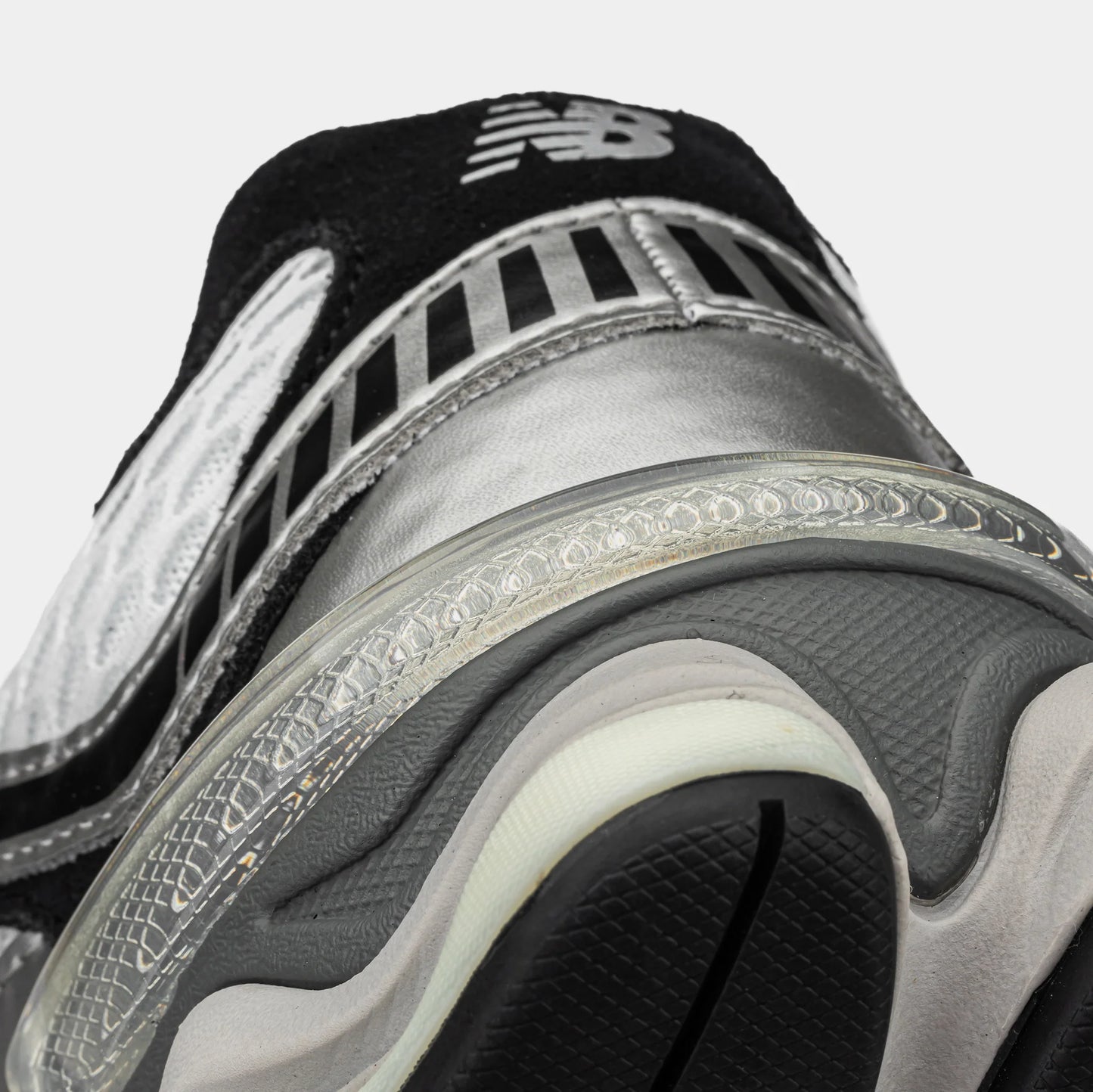 9060 Metallic