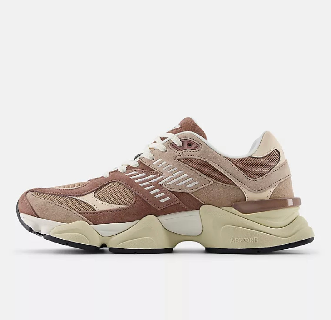 New balance Sparrow with flat taupe and vintage rose