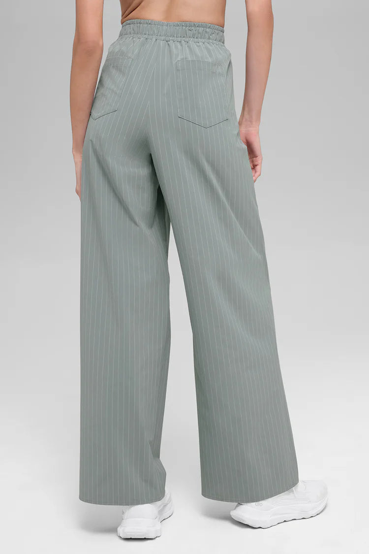 ALO YOGA Pinstripe Daylight Boxer Pant (Regular)