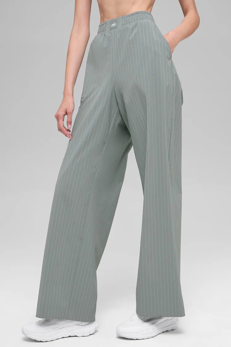 ALO YOGA Pinstripe Daylight Boxer Pant (Regular)