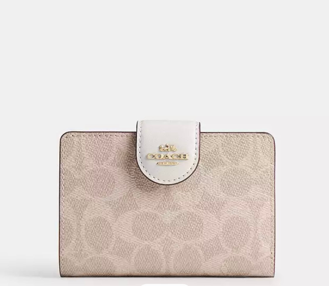 Medium Corner Zip Wallet In Signature Canvas Orta boy cüzdan RENKLER➡️