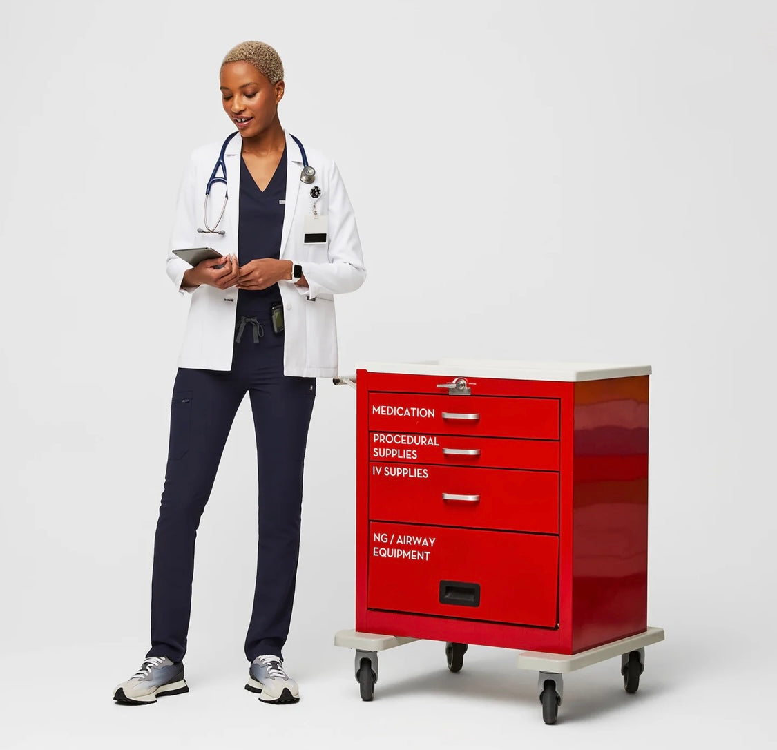 Bellevue Short Lab Coat