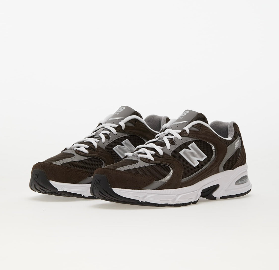 NEW BALANCE 530
Brown