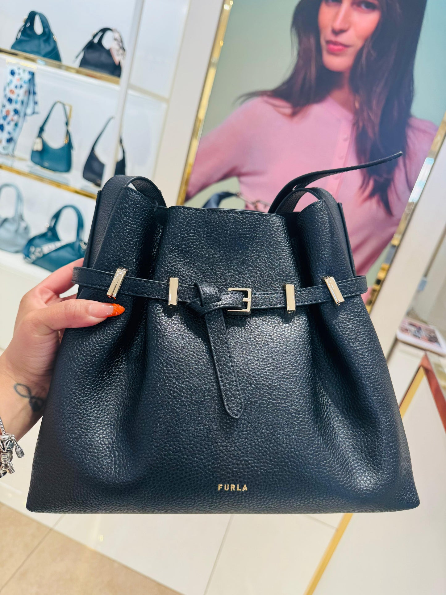 FURLA Aura M size tote bag RENKLER➡️