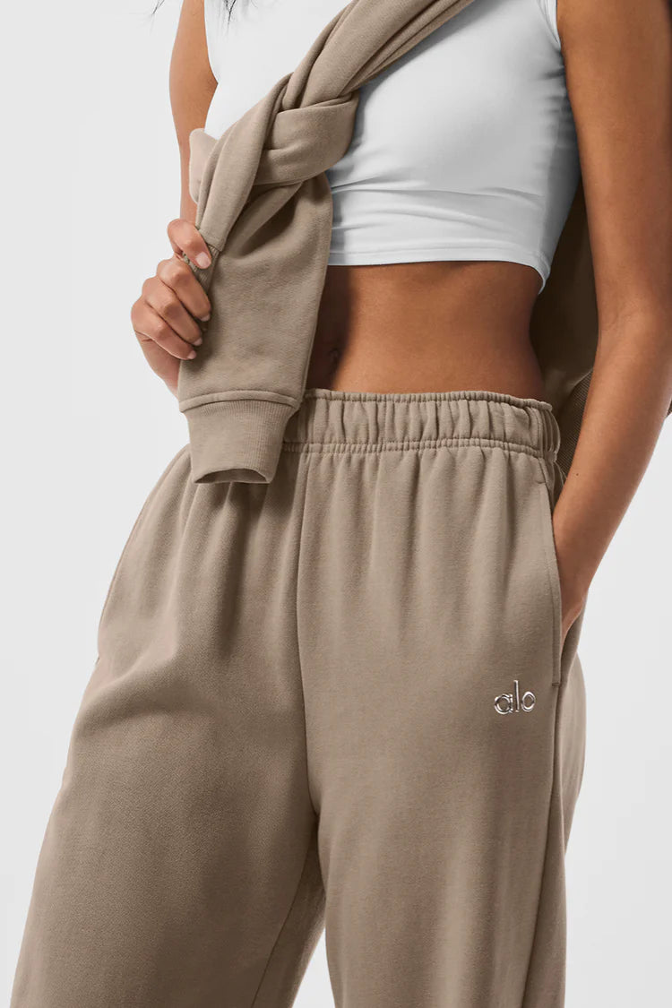 ALO YOGA Accolade Straight Leg Sweatpant RENKLER➡️
