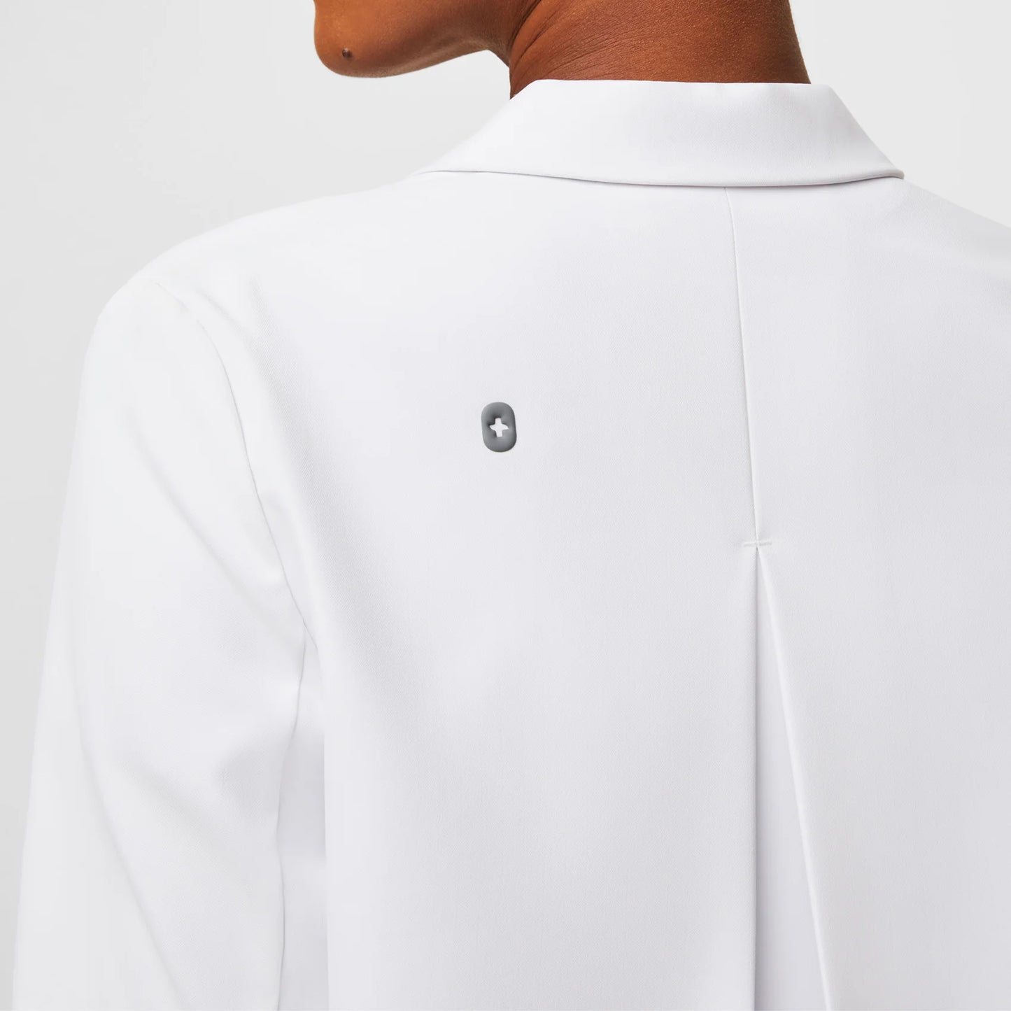 FIGS Bellevue Short Lab Coat