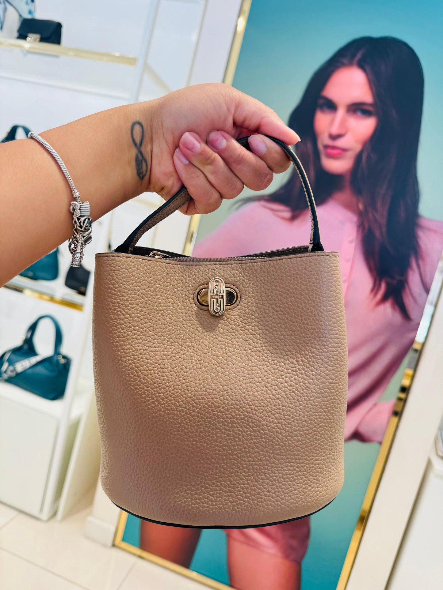 Furla Danae bucket bag RENKLER➡️