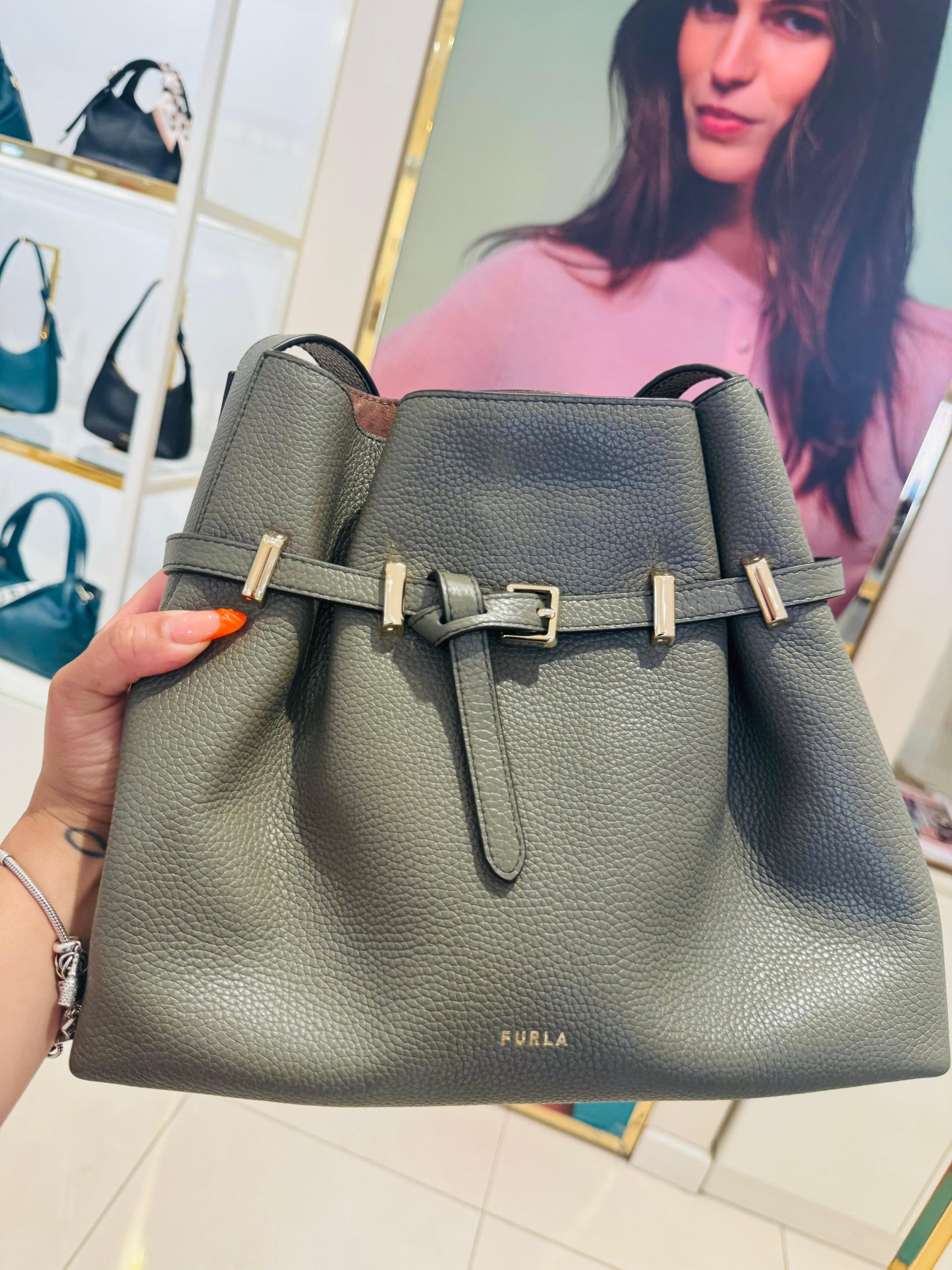 FURLA Aura M size tote bag RENKLER➡️