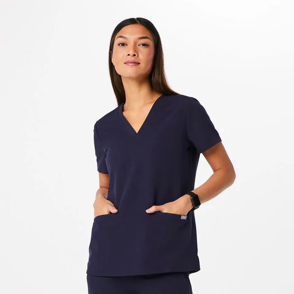 FIGS Casma Three-Pocket Scrub Top™