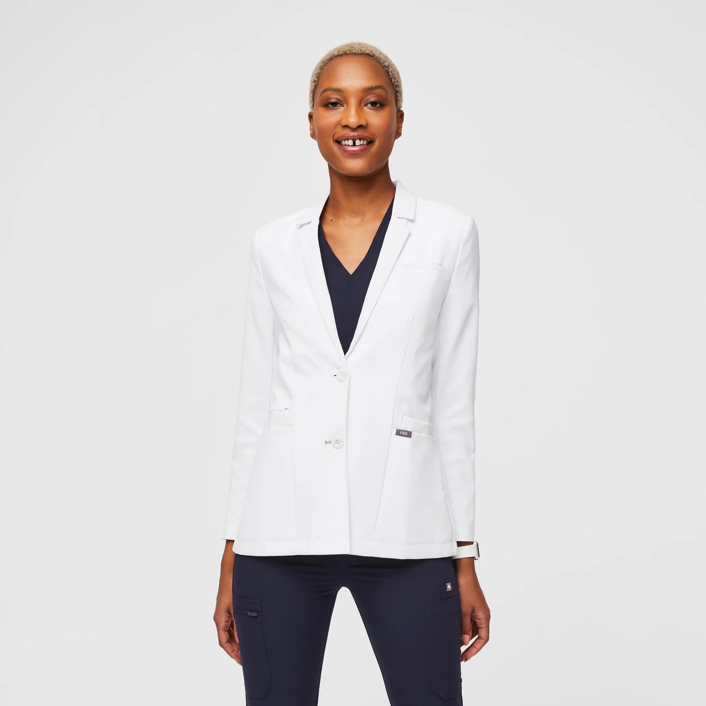 FIGS Bellevue Short Lab Coat