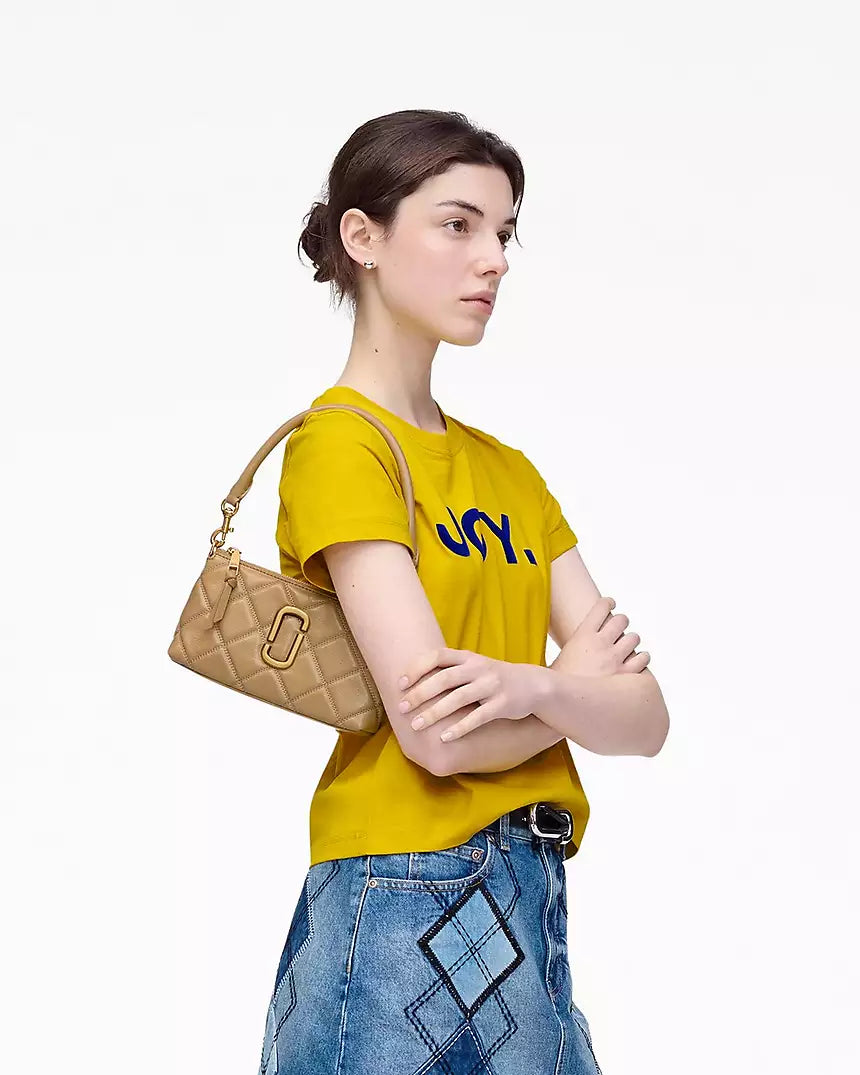 THE QUILTED
SNAPSHOT CONVERTIBLE SHOULDER BAG RENKLER➡️
