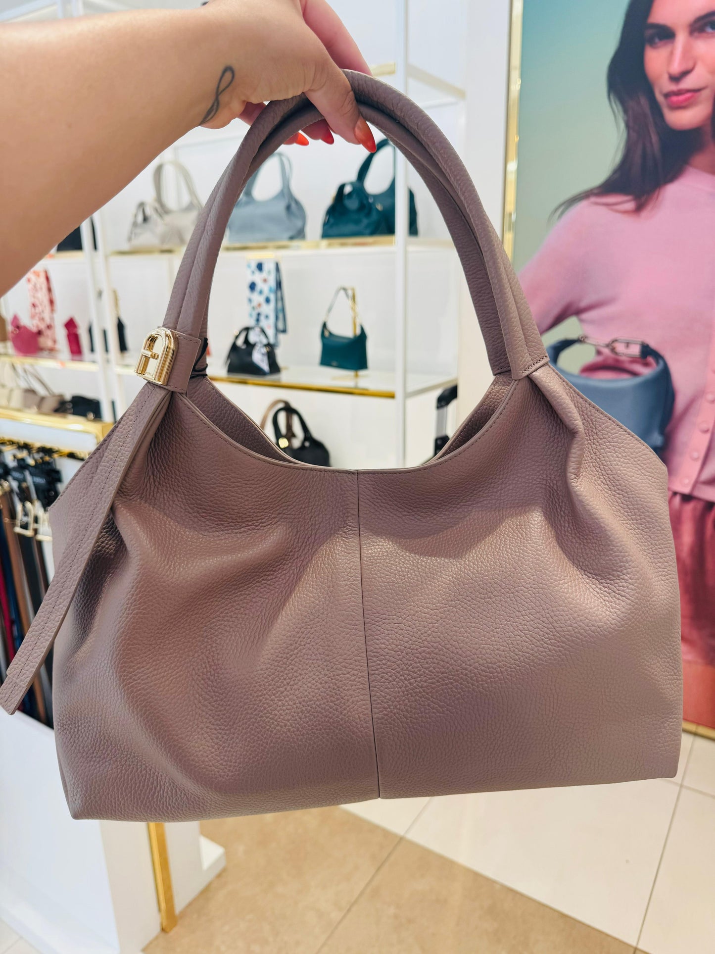 Furla Planeta L size Hobo RENKLER➡️