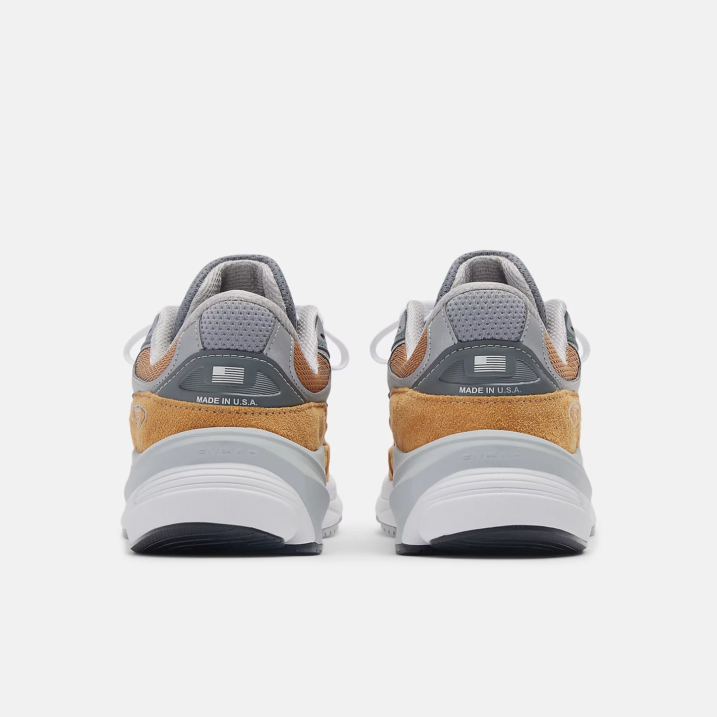 990v6 Made in USA Workwear