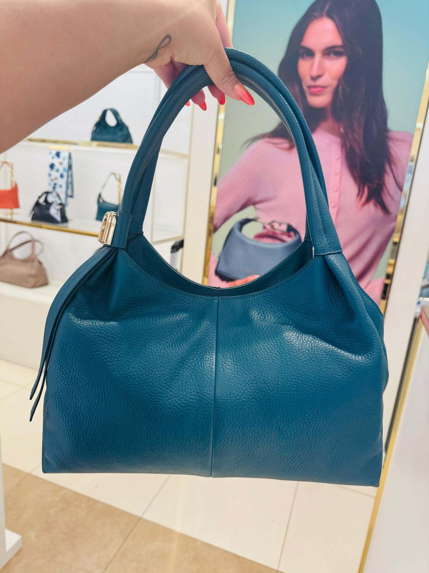 Furla Planeta M size Hobo RENKLER➡️