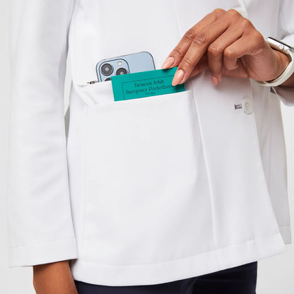 FIGS Bellevue Short Lab Coat