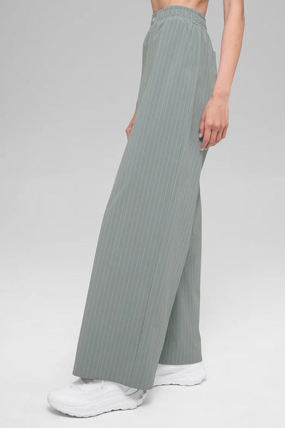 ALO YOGA Pinstripe Daylight Boxer Pant (Regular)