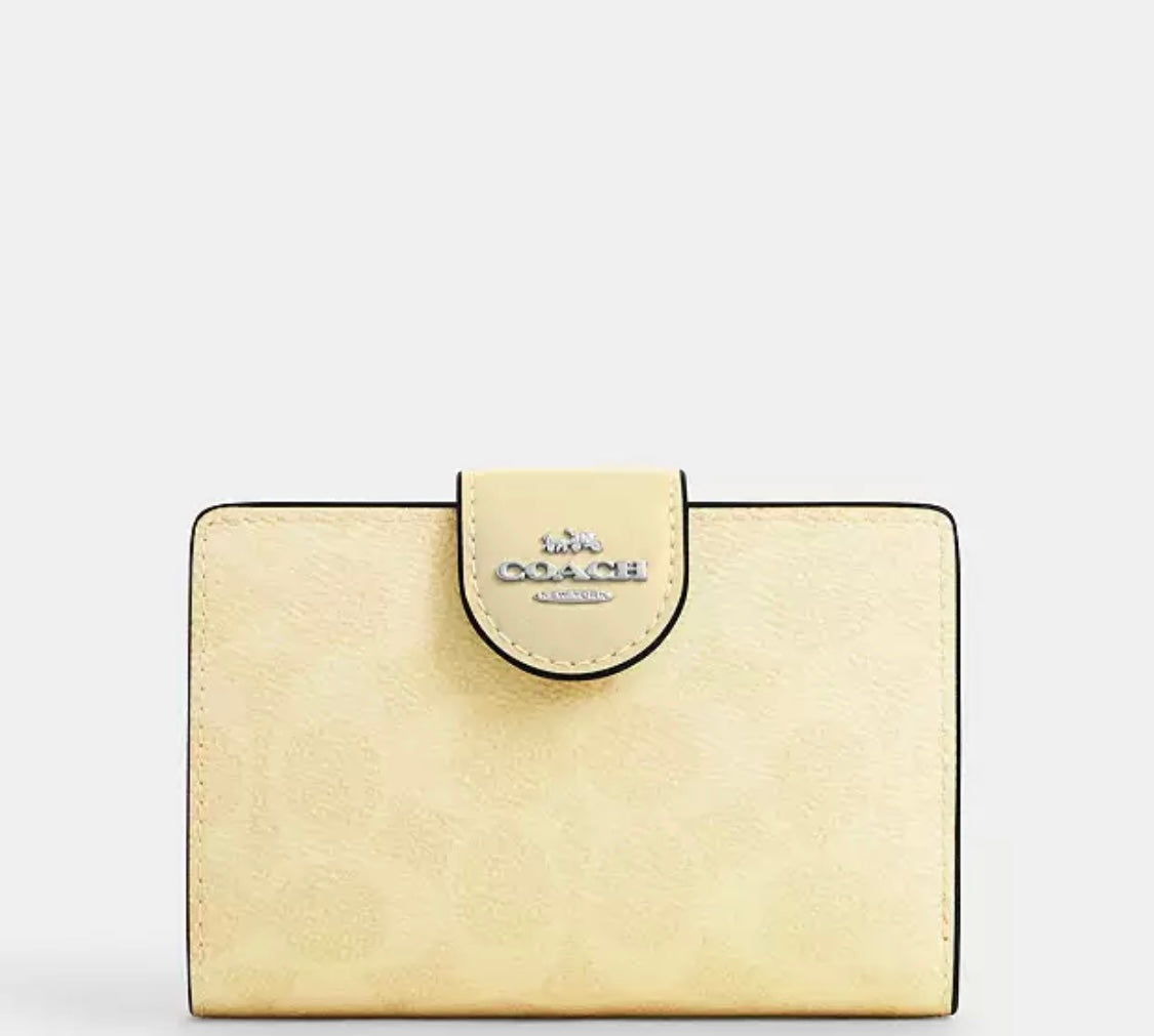 Medium Corner Zip Wallet In Signature Canvas Orta boy cüzdan RENKLER➡️