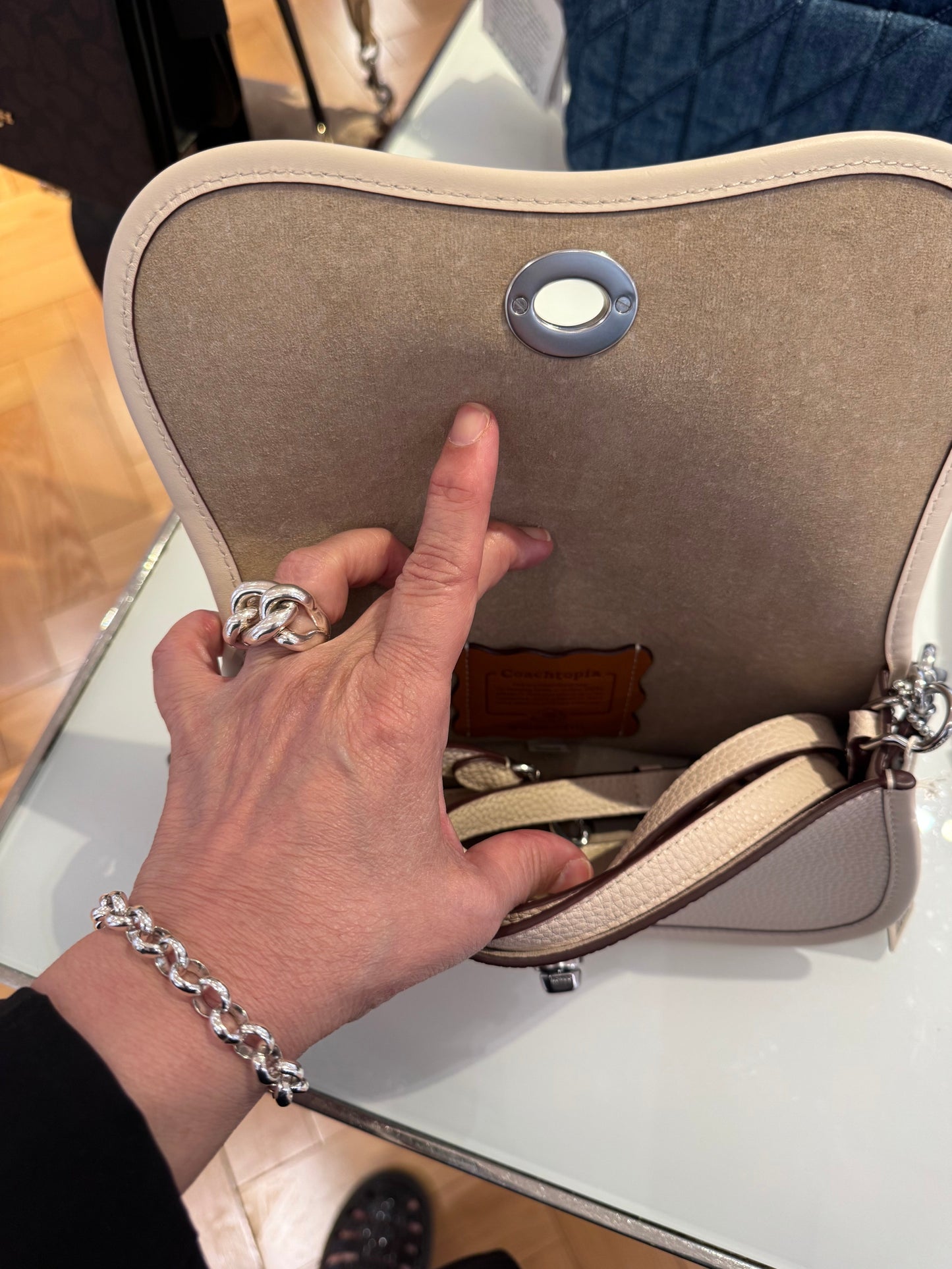 Coach Wavy Dinky Bag In Coachtopia Leather With Colorful Binding RENKLER➡️