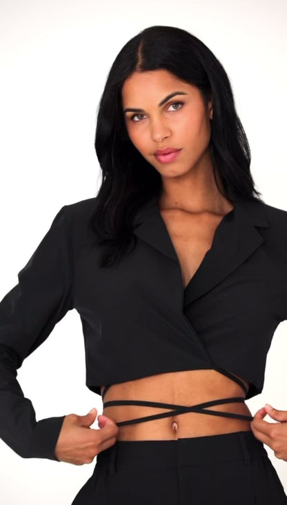 ALO YOGA Cropped Status Blazer